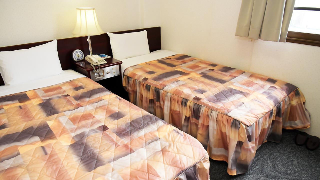 Business Hotel Shuttle Kumamoto Eksteriør billede